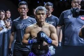 花滑世锦赛：马里宁4A跳成功落地