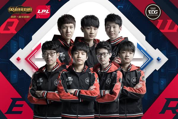 小麦在采访 小麦在采访